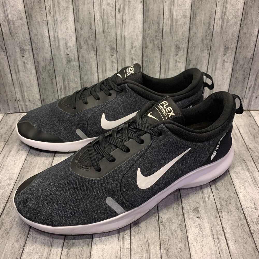 Nike Flex Experience RN 8 Women Size 9